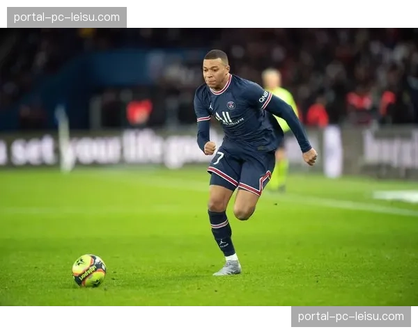 法国职业足球联盟宣布，下赛季起部分法甲比赛将试行午后开球时间以吸引亚洲观众